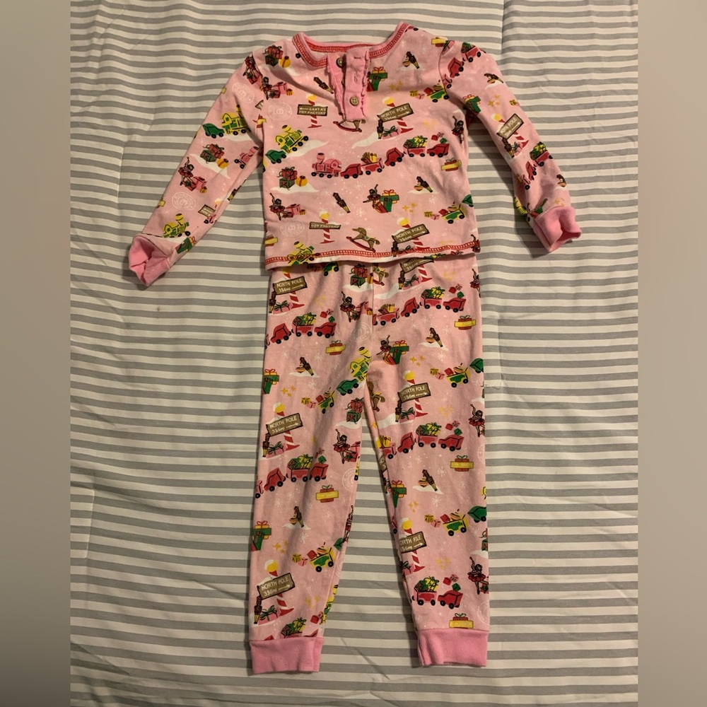 Mud Pie Christmas Pajama set